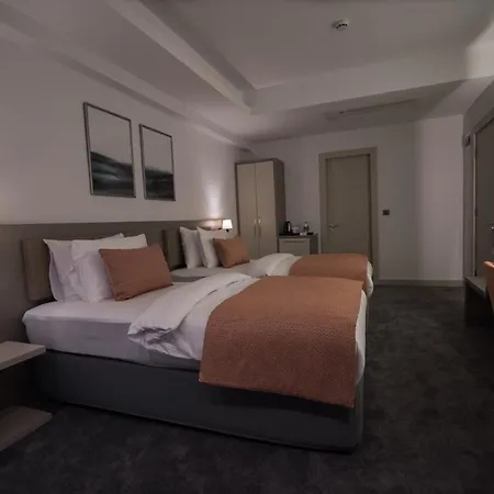 Dovv Business Hotel