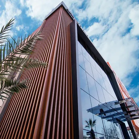 Dovv Business Hotel