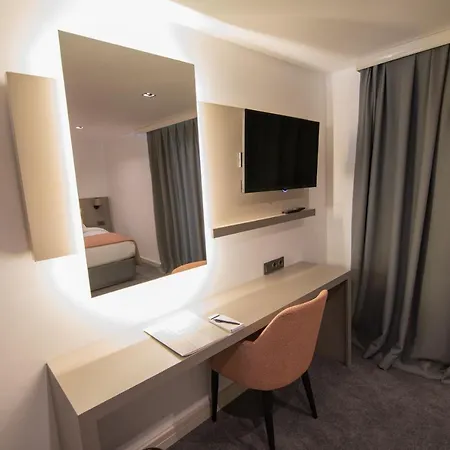 Dovv Business Hotel 3*