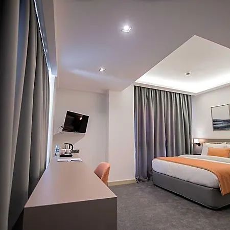 Dovv Business Hotel 3*
