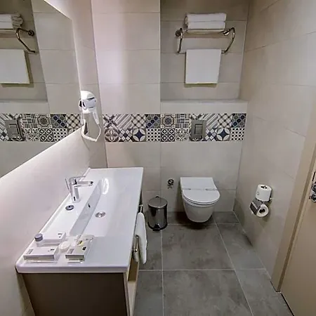 Dovv Business Hotel Gaziemir