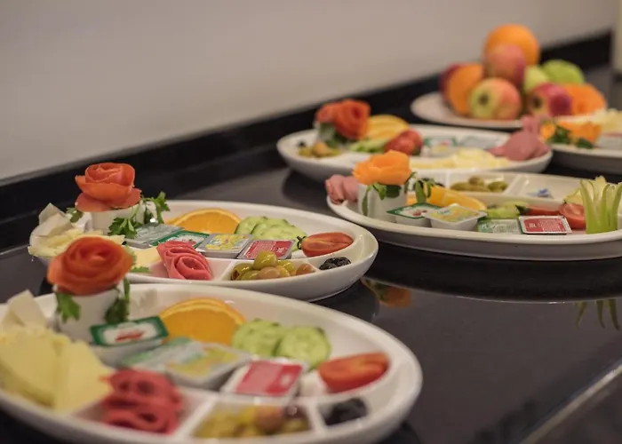 Dovv Business Hotell 3*